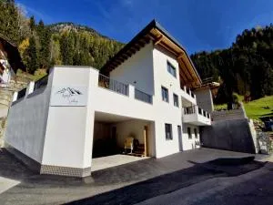 New apartment in the beautiful Pitztal - Oberlehn