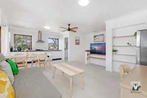 KozyGuru Thornleigh 3BR House Nature Convenience - Beecroft