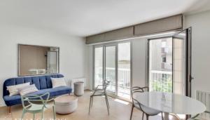 Another Attractive Flat near by St-Germain, St-Placide