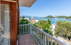 Gorgeous Home In Blace With Wifi - Opuzen