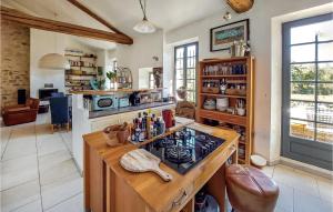 Gorgeous Home In Saint Cyr Sur Mer