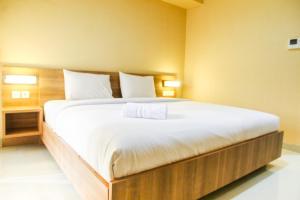 Pool View Studio Apartment Paramount Skyline near Gading Serpong By Travelio