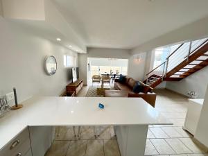 Waterfront Cottage G7