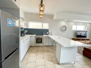 Waterfront Cottage G7