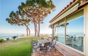 3 Bedroom Cozy Home In Arenys De Mar