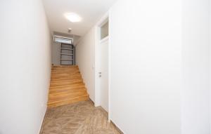 Amazing Apartment In Imotski