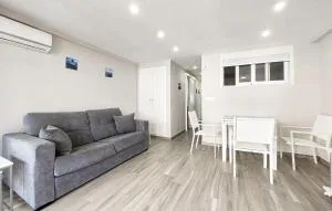 2 Bedroom Stunning Apartment In Cullera - Carcaixent