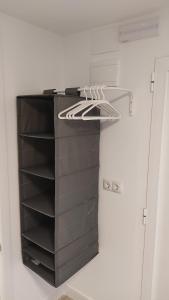 B2, Estudio independiente junto Aeropuerto Valencia