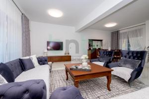 Makri Lux House 4 BDR