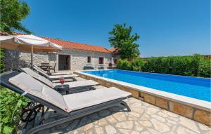 Two-Bedroom Holiday Home In Lisane Tinjske