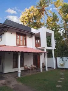 Lucky Holiday Home Anuradhapura - Mihintale