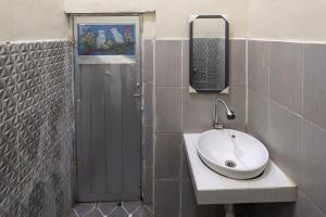 Redisa RedPartner near RS Saiful Anwar