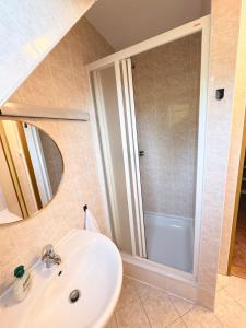 Lenharts Ryžovna by Mountain ways