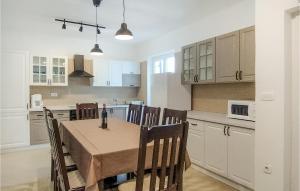 Lovely Home In Porec With Wifi