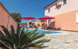 Stunning Home In Betiga With Wifi 