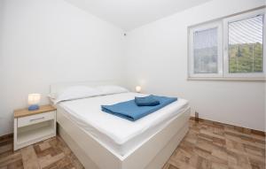 Cozy Apartment In Imotski 