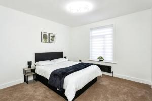 Stylish Spacious House Central Tonbridge With Free Parking & Garden