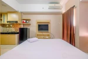Strategic and Good Studio Margonda Residence 5 Apartment By Travelio