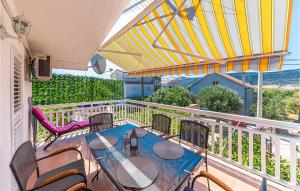 Two-Bedroom Apartment In Poljica