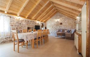 Holiday Home Lozovac With Outdoor Swimming Pool 441