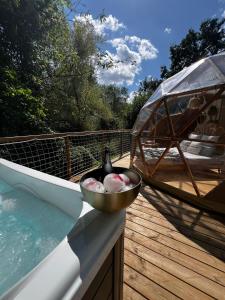Appartements Le Nid d'Eliyah, suites avec jacuzzi 15min Disneyland Paris : photos des chambres