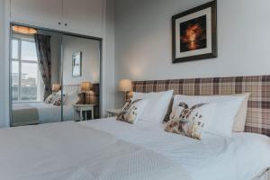 Scottish Apartment with Amazing Castle Views