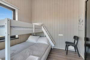 Cozy 3BR Family Home with Hot Tub & Scenic Views