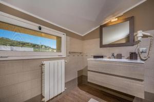 Borgo Aranci - Villa Nicales