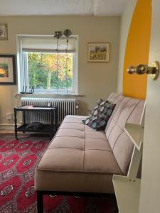 AppleFlower farm house and anneks with garden