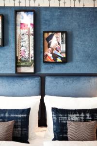 Standard Queen Room - Disability Access room in Hotel Indigo Berlin - East Side Gallery an IHG Hotel
