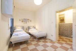 Santa Lucia Canal View by Wonderful Italy