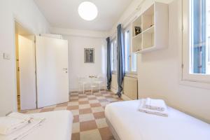 Santa Lucia Canal View by Wonderful Italy