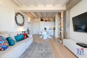 DesenzanoLoft Official Partner MARRIOTT Homes & Villas - Warda Lovely Suite