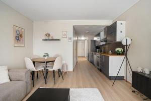 Aurora Waves by Paramount