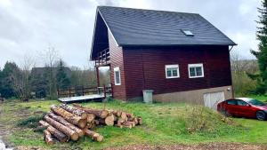 Cosy Sjalay near the lake for 6-8 persons