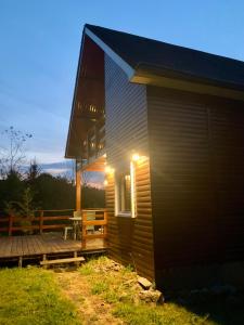 Cosy Sjalay near the lake for 6-8 persons