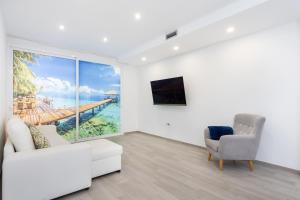 Stylish Urban Stay in Santa Cruz, Plaza Militar