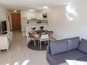 Apartment Apt D 031 by Interhome