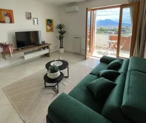 Attico vicino all Aeroporto con Parcheggio privato e 2 Bagni - Casavatore