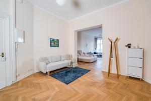 Jomi Stays - Privates Apartment beim Kudamm