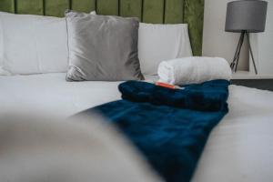 Hillcrest Apartments