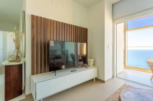 Intempo by Holuxe - 322 - 32nd floor