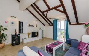 Two-Bedroom Apartment In Cavtat