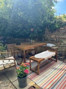 Boho Chic Cottage & Wild Garden nr Soho Farmhouse