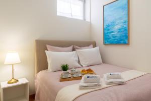 Host Wise - Bright and Cozy House with Dom Luís Bridge View