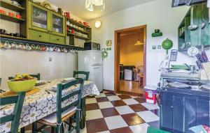 Two-Bedroom Apartment In Premantura