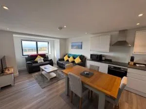 Pendragon Uninterrupted coastal views - 博斯卡斯尔