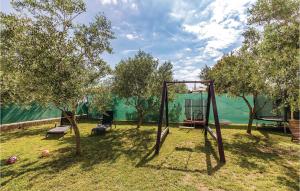 Stunning Home In Peroj With Wifi 
