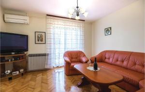 Nice Apartment In Veprinac With Wifi
