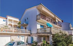 Gorgeous Apartment In Novi Vinodolski